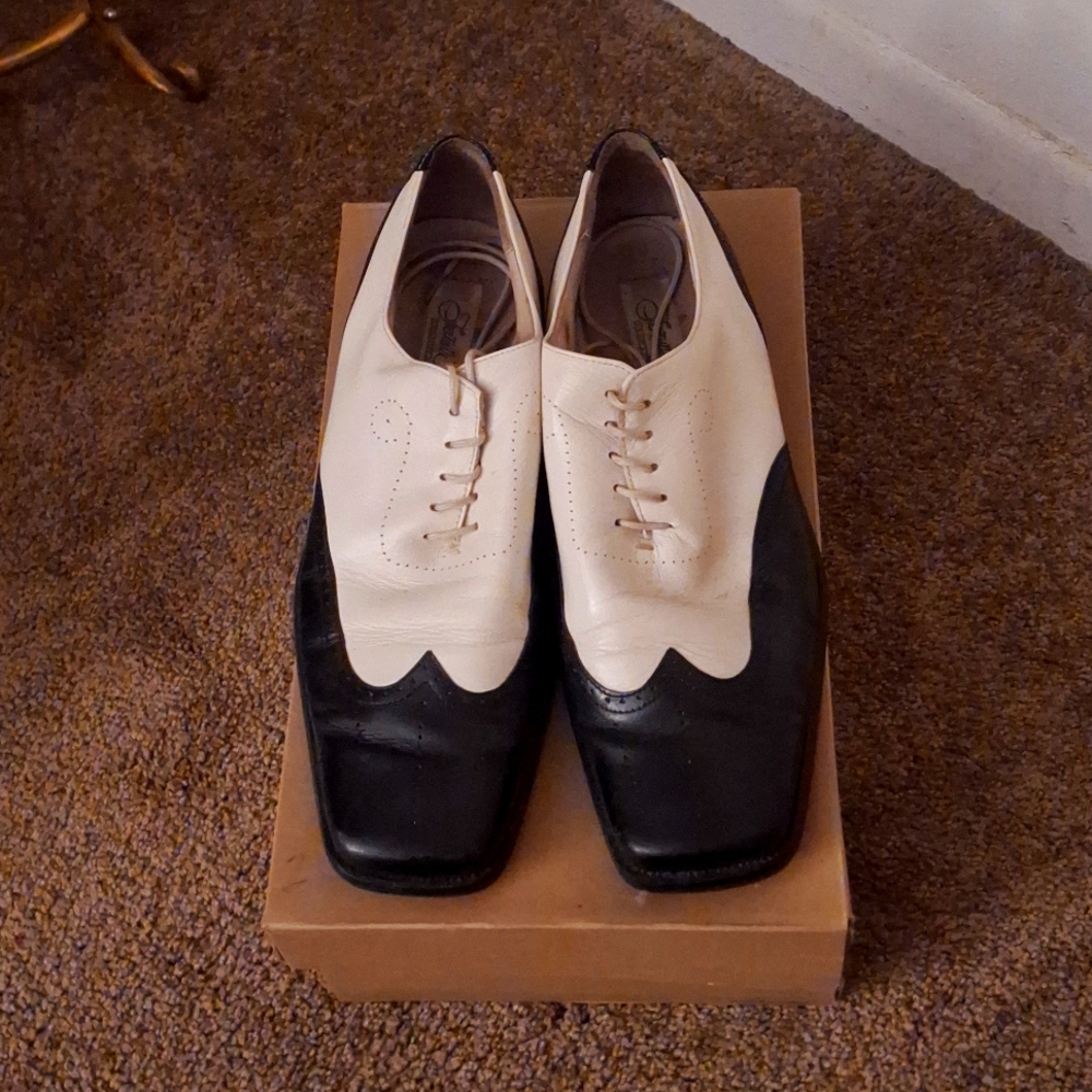 Classic Seasonal Spectators by Fratelli Footwear in Black/White